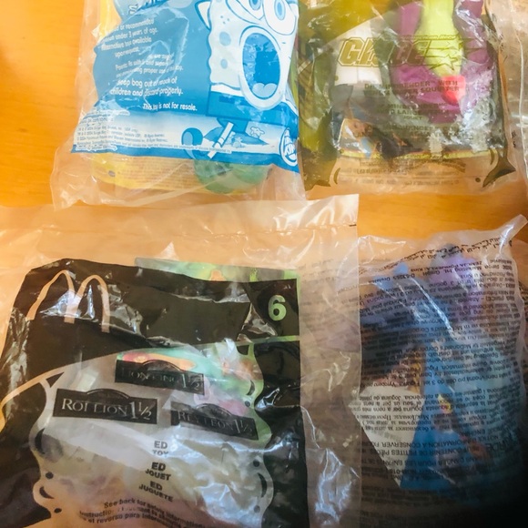 Assorted Kids Toy Set - Picture 2 of 16